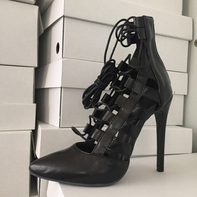 Pointed-toe high heel lace-up black Roman shoes