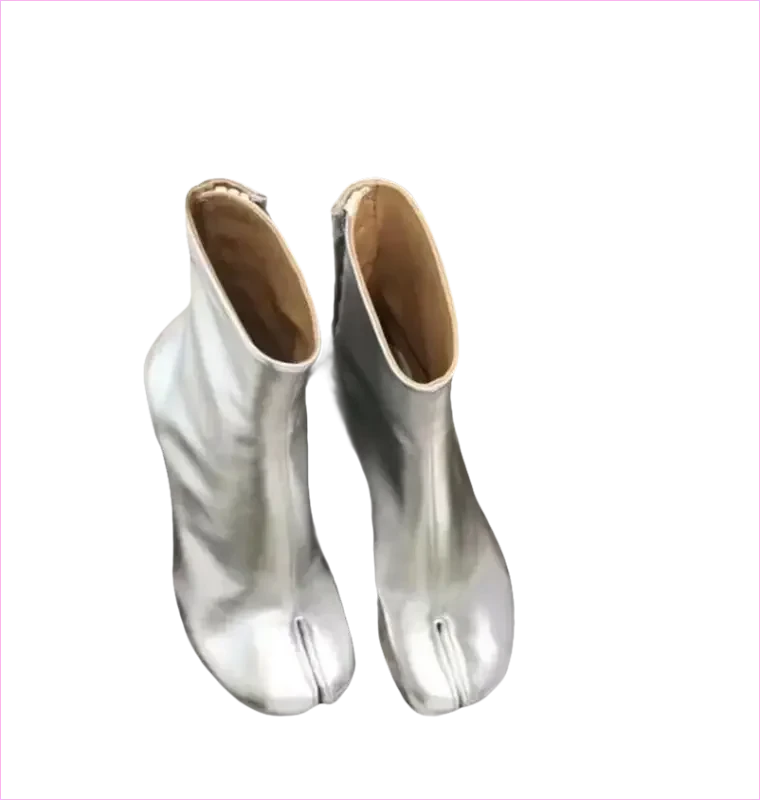 Black Leather Split Toe Tabi Boots with 8cm Block Heel - Pleasures and Sins