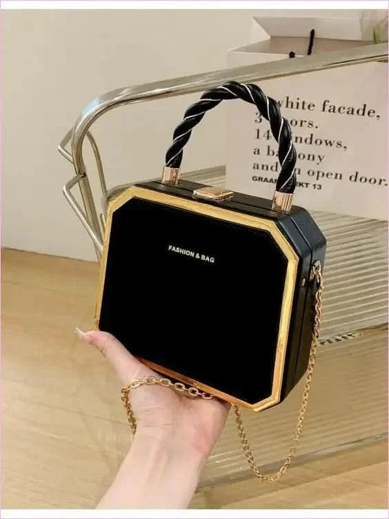 Chic Chain Crossbody Green Handbag with Twisted Handle and Gold Trim - Pleasures and Sins