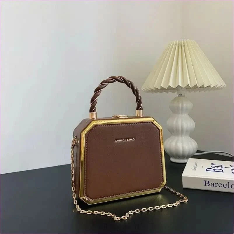 Chic Chain Crossbody Green Handbag with Twisted Handle and Gold Trim - Pleasures and Sins