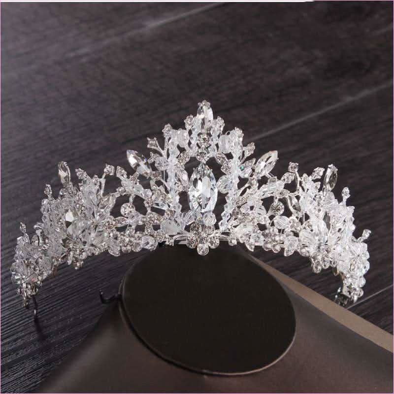 Elegant Bridal Jewelry Set for the Bride Seeking a Fashion Statement on Her Special Day - Pleasures and Sins