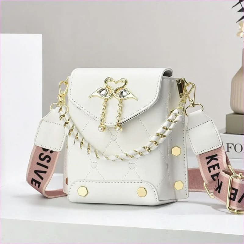 Stylish Shoulder Bag with Elegant Swan Pearl Chain - Pleasures and Sins