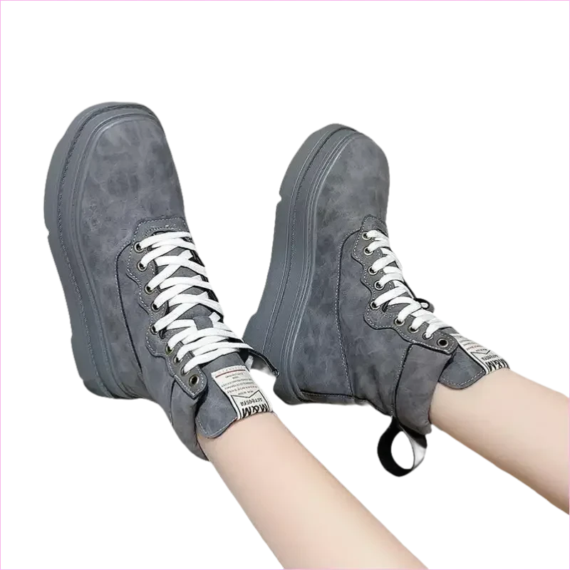 Thick Soled Motorcycle Boots Retro Style for Women - Pleasures and Sins