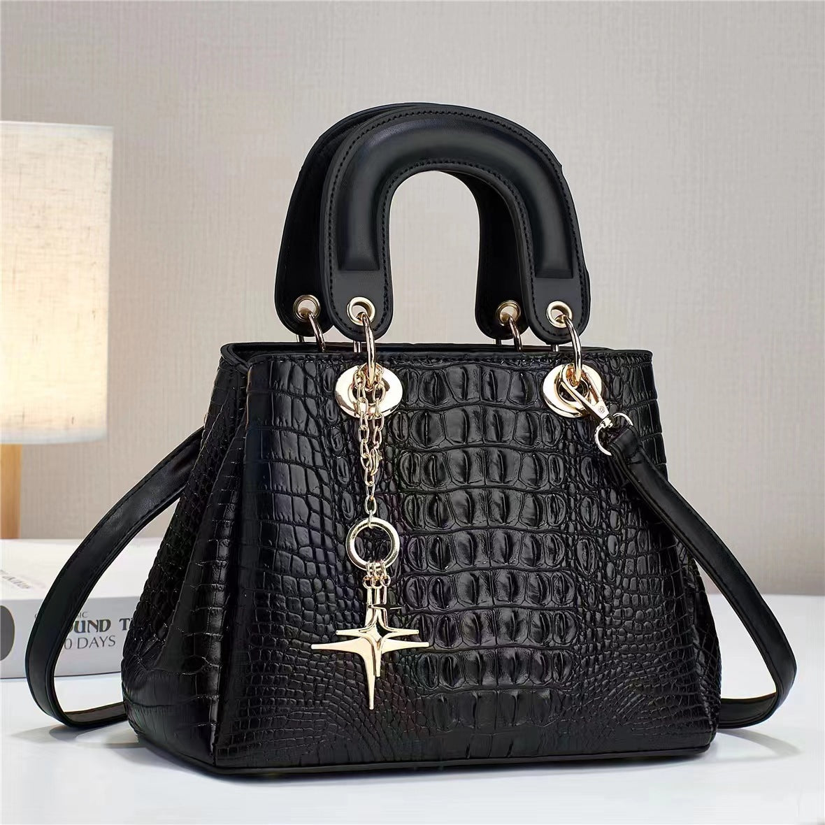 New Fashion Best-seller Shoulder Messenger Elegant Ladies Bag