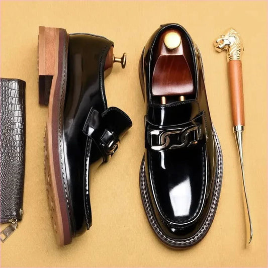 British-style Loafers with a Distinctive Buckle in Hand-carved Leather - Pleasures and Sins