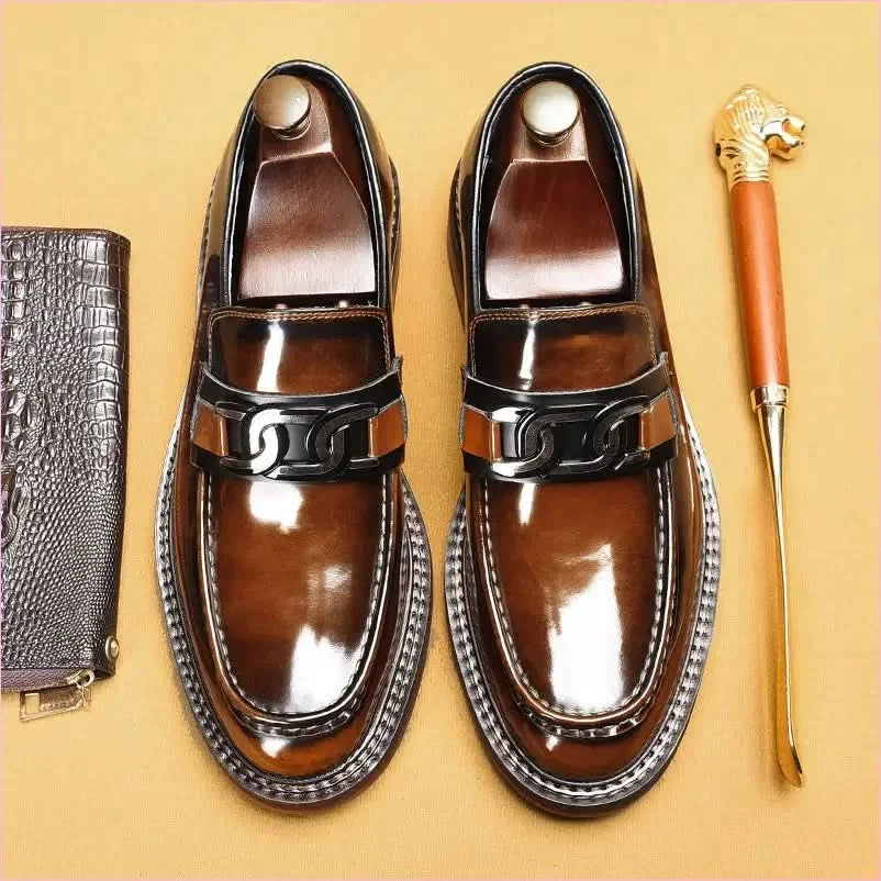 British-style Loafers with a Distinctive Buckle in Hand-carved Leather - Pleasures and Sins