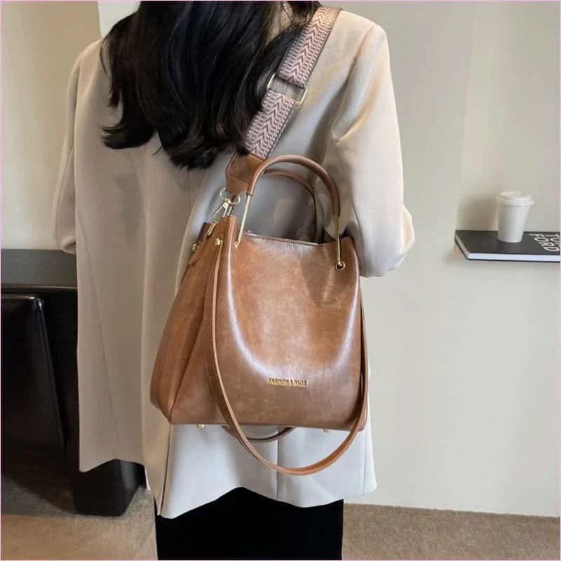 Brown Retro Large Capacity Tote Bag with Gold Hardware - Pleasures and Sins