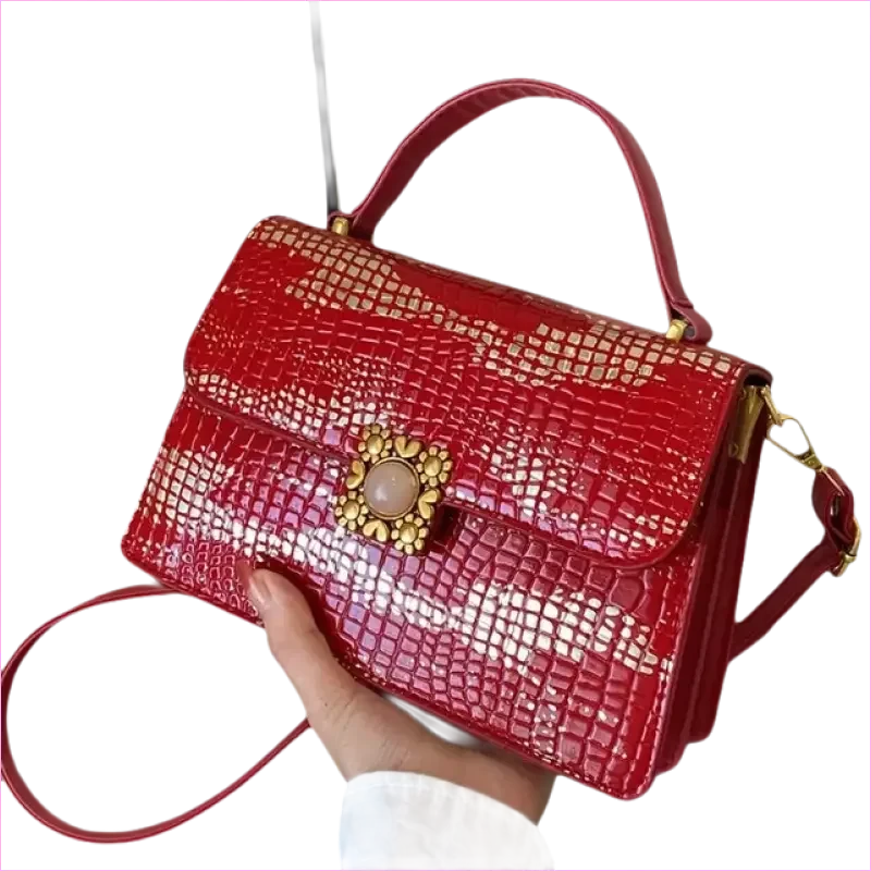 Metallic Silver Womens Crocodile Pattern Pu Leather Messenger Bag - Pleasures and Sins