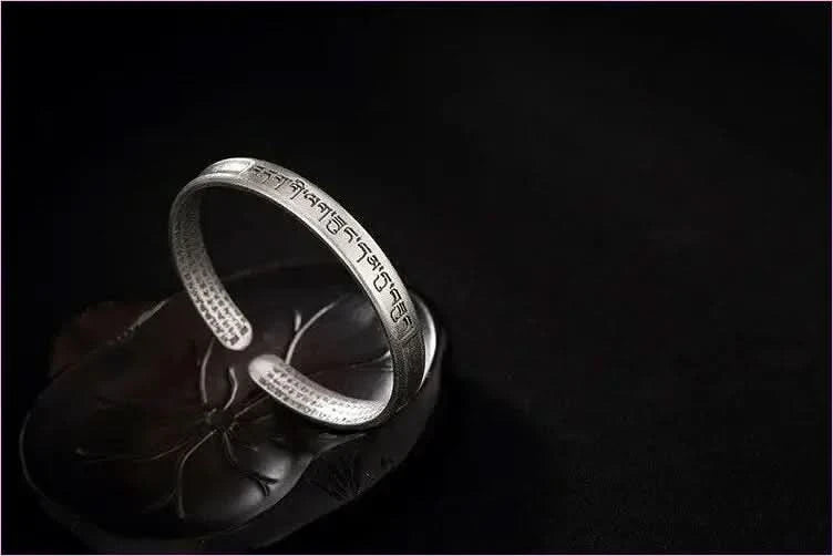 Silver Six Word Mantra Buddhist Scripture Bracelet - Pleasures and Sins