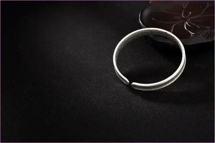 Silver Six Word Mantra Buddhist Scripture Bracelet - Pleasures and Sins