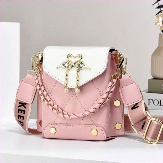 Stylish Shoulder Bag with Elegant Swan Pearl Chain - Pleasures and Sins