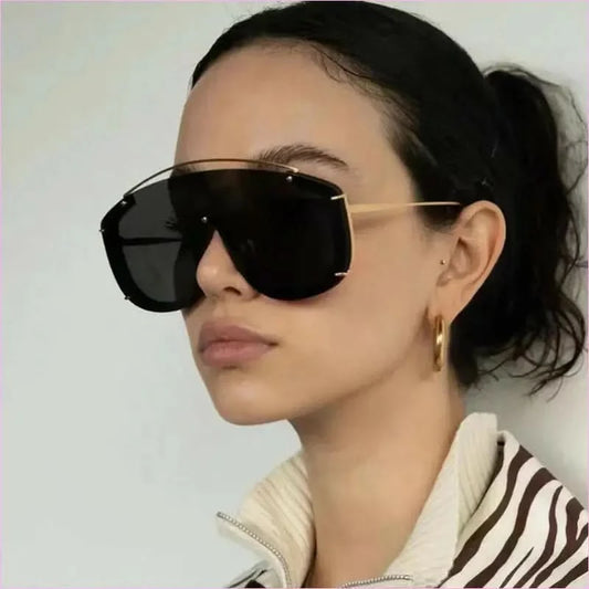Trendy Large Frame Sunglasses with a Metallic High-end Feel - Pleasures and Sins