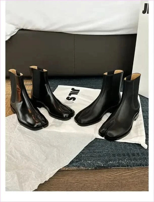 Women’s Retro Split Toe Ankle Boots in Black - Pleasures and Sins